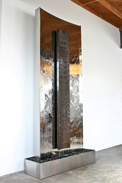 vertical-water-feature